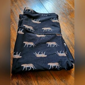 Victoria's Secret Leopard Black Leggings for Women